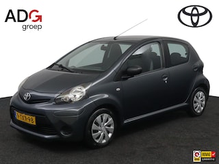 Toyota Aygo 1.0 VVT-i Now | Navigatie | Afneembare Trekhaak | Airco | 5-Deurs |