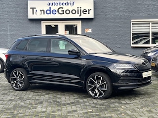 Skoda Karoq 1.5 TSi DSG ACT Sportline Business | TREKHAAK | STOELVERW. | EL. ACHTERKLEP | 19" |