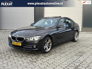 BMW 320d Centennial High Executive Aut. | Sportstoelen | Full Led | HUD | Schuif-Kanteldak | Trekhaak | Historie | NAP |