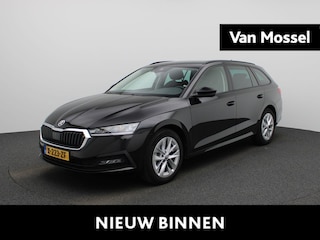 Skoda Octavia Combi 1.0 TSI Ambition 110 PK | Trekhaak | Stoelverwarming | Parkeersensoren | Adaptieve Cruise Control | Climate Control | Apple Carplay & Android Auto |