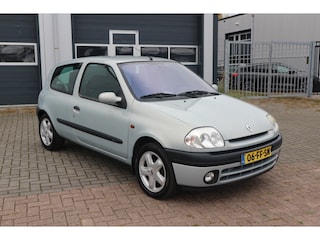 Renault Clio 1.4-16V Si