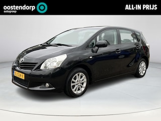 Toyota Corolla Verso 1.8 VVT-i Aspiration | Panoramadak | Trekhaak | Licht metalen velgen | Parkeersensoren |