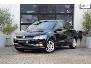 Volkswagen Polo 1.0 MPI Comfortline - 5DRS - STOEL VERWARMING - PDC RONDOM - D.RIEM VERVANGEN - DEALER OH!