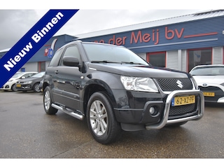 Suzuki Grand Vitara 1.6-16V High Executive 4X4 , TREKHAAK , RCD MP3 , CLIMATR , LMV17 , MISTL V ,