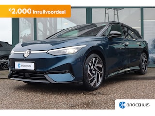 Volkswagen ID.7 Tourer 286PK Pro Limited Edition Inclusief €2000,- inruilvoordeel | Trekhaak | 360 graden camera (Area View) | Achterbank in ongelijke delen neerklapbaar incl. middenarmsteun en doorlaadmogelijkheid | Afstandscontrolesysteem (Front Assist), met voetgangers- en fietsersherkenning
