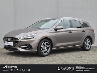 Hyundai i30 Wagon 1.0 T-GDi MHEV Comfort Smart Handgeschakeld / Fabrieksgarantie tot 01-2029 / Dealer onderhouden / Stuur en Stoel verwarming / Achteruitrijcamera / Cruise control / Apple Carplay Android Auto / Climate control /