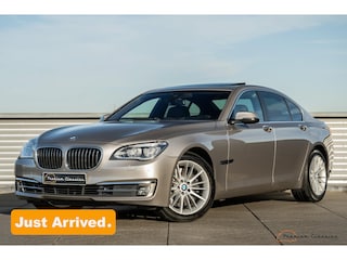 BMW 750d xDrive High Executive F01 | 99.000KM | Individual | Sunroof | 1st Owner | 1st Paint