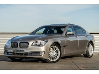 BMW 750d xDrive High Executive F01 | 99.000KM | Individual | Sunroof | 1st Owner | 1st Paint
