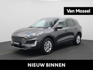 Ford Kuga 1.5i EcoBoost 88kW Titanium | LMV | Virtual cockpit | Cruise control | Camera | Bluetooth | Apple carplay | Navigatie | Climate control | Winterpack | Stoel/ stuur verwarming | DAB | Parkeer sensoren