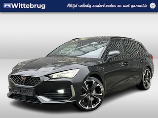 Cupra Leon 1.4 e-Hybrid 245PK DSG Performance / Panoramadak / Dodehoek / Parkeersensoren V+A / Camera / Stuur+Stoelverwarming / 19"LMV