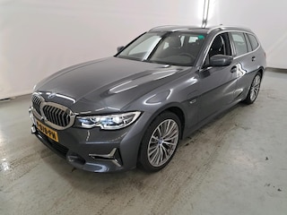 BMW 3-serie Touring 320e Luxury Line Leer Harman-Kardon Elekt.Trekhaak