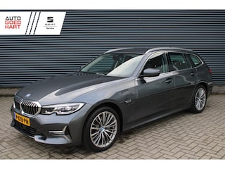 BMW 3-serie Touring 320e Luxury Line Leer Harman-Kardon Elekt.Trekhaak