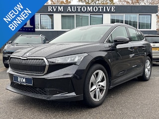 Skoda Enyaq iV 80 Business Edition WARMTEPOMP| ELEK. TREKHAAK| ADAPTIEVE CRUISE| STOEL + STUURVERWARMING| CAMERA| RIJSTROOKSENSOR|