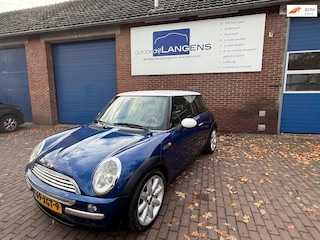 Mini Cooper 1.6 Pepper Airco , Half leder, Wit dak + spiegels