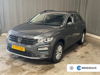 Volkswagen T-Roc 1.5 TSI 150 pk Style 7-DSG | Navigatie | Parkeersensoren | Cruise control adaptief |
