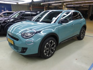 Fiat 600 e La Prima 54 kWh 156pk 3 Fase 8-jaar garantie! | Vol-Leder | Massage | Adaptive Cruise | Elektr. achterklep | Sfeerverlichting | Stoelverwarming | !!