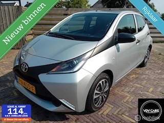 Toyota Aygo 1.0 VVT-i x | Airco | LED | Navi | BT | NAP