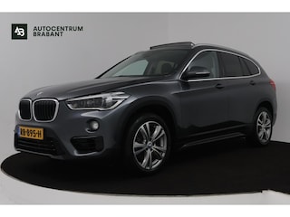 BMW X1 SDrive18i Centennial High Executive (PANORAMADAK, STOELVERWARMING, PARKEERSENSOREN, DEALER ONDERHOUDEN)