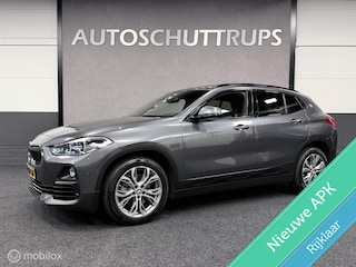 BMW X2 sDrive18i High Executive Edition AUTOM. / PANO / SHADOW LINE / LUXE