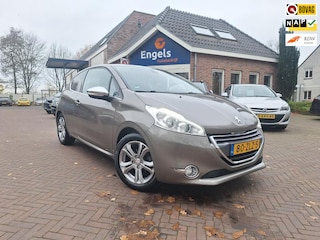 Peugeot 208 1.2 VTi Allure ZIE BESCHRIJVING