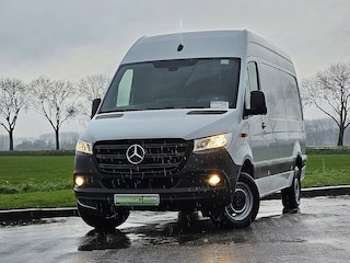 Mercedes-Benz Sprinter 317 L2H2 Mbux Navi RWD!