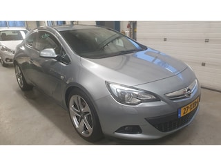 Opel Astra GTC 1.6 Turbo Sport