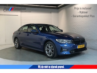 BMW 318i Automaat | Carplay | LED | DAB+ | Sportstoel | Half leer