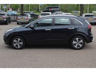 Kia Niro 1.6 GDi Hybrid ExecutiveLine / Camera / Leder / Navigatie / Leder / 16'' / Stuur+Stoelverwarming / Cruise Control