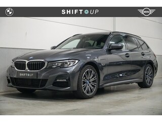 BMW 3-serie Touring 330e M-Sport | Panoramadak | Hifi | DAB