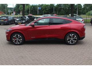 Ford Mustang Mach-E Extended AWD 98 kWh / SoH 94.1% / Trekhaak / Panoramadak / Camera / Leder / 19'' / B&O / Keyless / DAB / Dodehoek / ACC / Navigatie / Sfeerverlichting / Stoelverwarming