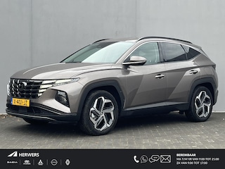 Hyundai Tucson 1.6 T-GDI PHEV Comfort Smart 4WD / Vaste Trekhaak 13-polig (Trekgewicht 1.350kg) / Achteruitrijcamera / Stuur- en Stoelverwarming / Climate Control /  Adaptieve Cruise Control / Apple Carplay & Android Auto / Keyless Entry & Start / Navigatie full map / Elektrische Achterklep