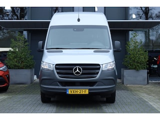 Mercedes-Benz Sprinter 317 1.9 CDI L2H2 RWD | Camera | Navi | 3.5t trekgew. | Trekhaak | 2x Voorstoel | Zilver met.