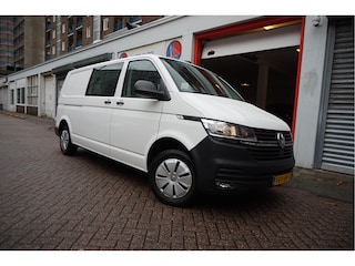 Volkswagen Transporter 2.0 TDI L2H1 30 DC | Aut7 | Eur6 | NAVI | Apple Carplay | Trekhaak | Airco | Cruise | Dubbele cabine