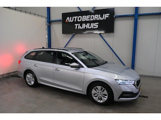 Skoda Octavia Combi 1.0 e-TSI Ambition - N.A.P. Airco, Navi, Trekhaak, PDC