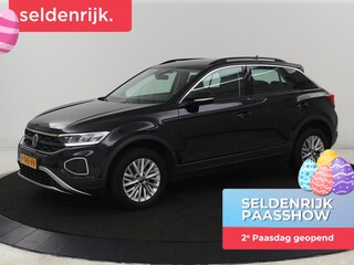 Volkswagen T-Roc 1.5 TSI Life Business | Stoelverwarming | Camera | Virtual Cockpit | Carplay | Full LED | Adaptive cruise | Navigatie | Park Assist | Climate control | DAB | Bluetooth