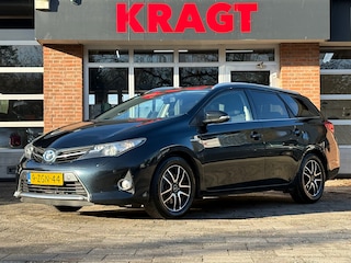 Toyota Auris Touring Sports Hybrid Lease 1.8 - Panoramadak - Navi - bluetooth - zuinig!