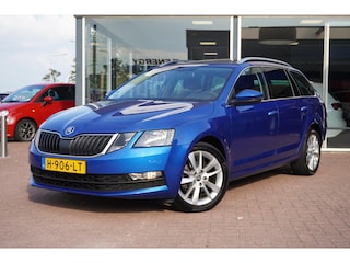 Skoda Octavia Combi 1.5 TSI Greentech Sport Business | Automaat | Panodak | Elek. Pakket | Vol opties | Trekhaak | PDC | Vol