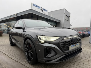 Audi Q8 e-tron 55 quattro S Edition Competition 115 kWh Luchtvering, pano/dak, Bang & Olufsen, verlichte grill, etc