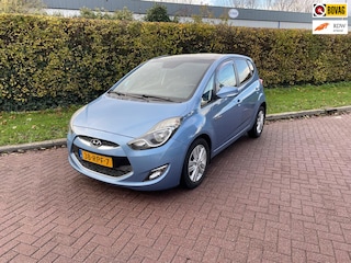Hyundai ix20 1.6i i-Catcher met Panoramadak