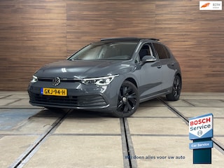 Volkswagen Golf 1.5 eTSI 150pk Style Black Edition | PANO | Camera | Matrix LED | Velours | Ambient | ACC | Carplay | Trekhaak