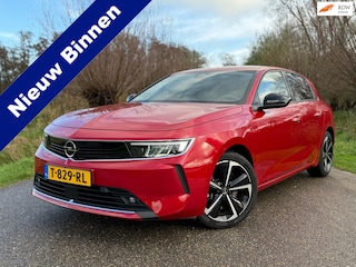 Opel Astra 1.6 Hybrid Edition Automaat Camera Apple Carplay/Android Auto 17" Velgen Navi PDC Cruise LED