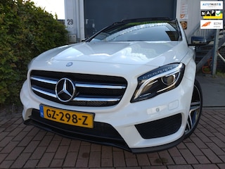Mercedes-Benz GLA 200 Ambition Dealer onderhouden !