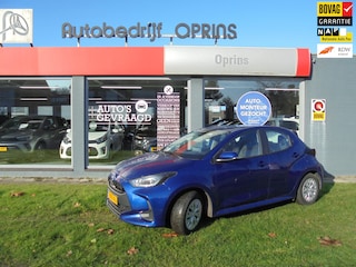 Toyota Yaris 1.5 Hybrid Active 5drs, Navigatie, Airco.