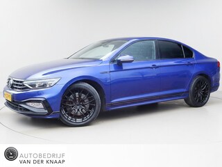 Volkswagen Passat 2.0 TSI 4Motion Elegance Business R | 272PK Fabrieks af | NAP | Clima | Adapt. Cruise | Navi | Leder/Alcantara | PDC | LED | Stoelverwarming | Multimedia |