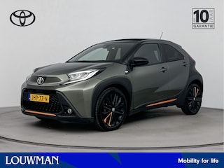 Toyota Aygo 1.0 VVT-i MT Premium | Garantie t/m 06-2032 Mogelijk | Cabriodak | Parkeer Sensoren voor en achter | Parkeercamera Achter | Apple Carplay/Android Auto | Voorstoelen Verwarmd |