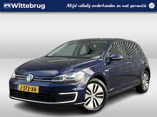 Volkswagen Golf E-DITION / Navigatie / App connect / LED / Camera / Parkeersensoren V+A /