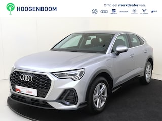 Audi Q3 45 TFSI e Advanced Edition | Achteruitrijcamera | Dodehoek detectie | Cruise control | CarPlay | Stoelverwarming | Navigatie Plus |
