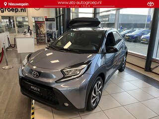 Toyota Aygo 1.0 VVT-i MT Pulse Nieuw | 2x voorraad , Celestite Grey/zwart dak  en Pure white/ zwart dak | Direct uit voorraad leverbaar |