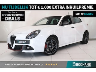 Alfa Romeo Giulietta 1.4 Turbo MultiAir Super | Climate control | Lederen bekleding | Navigatie | 18" Lichtmetaal | Parkeersensor | Cruise control |