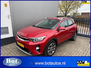 Kia Stonic 1.0 T-GDi DynamicLine / NAVIGATIE / AIRCO / CAMERA / CRUISE / HOGE INSTAP/ PARKEERSENSOREN / LMV 17" / NEDERLANDSE AUTO